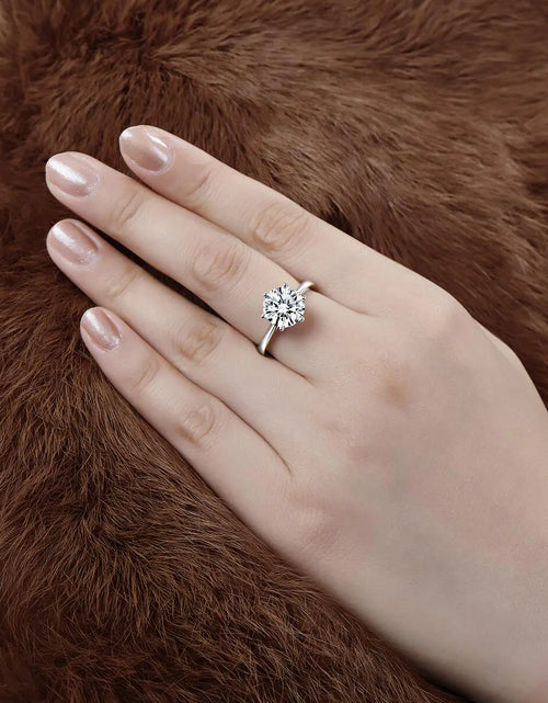 Load image into Gallery viewer, Luxury Moissanite Engagement Ring
