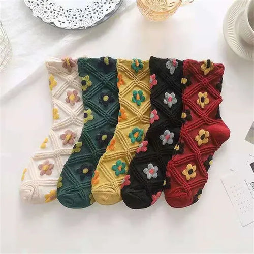 Load image into Gallery viewer, 5 Pairs Vintage Flower Embroidery Socks
