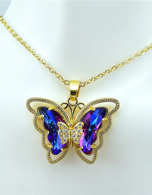 Load image into Gallery viewer, Crystal Glass Butterfly Necklace
