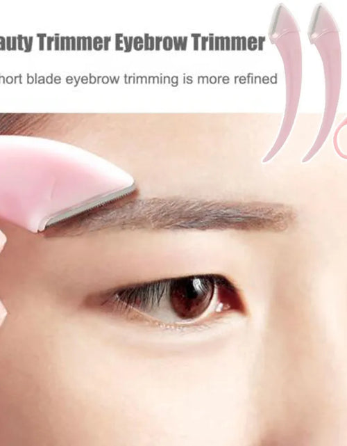 Load image into Gallery viewer, Eyebrow Trimming Scissors With Comb
